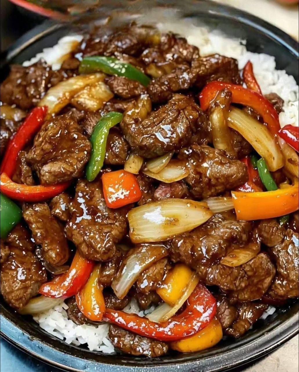 Faster than at a Chinese restaurant, and 1000x better: steak with onions and peppers!