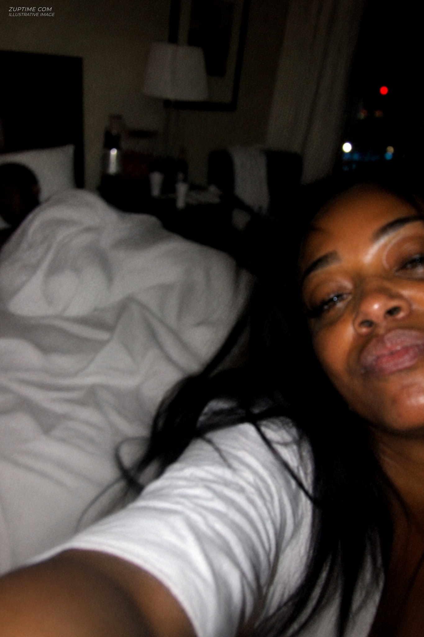 At 3:07 a.m., She Sent Me the Photo That Ended His Career by Noon